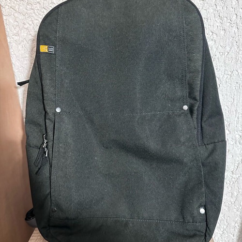 Case Logic BackPack 15.6 used, black and green
