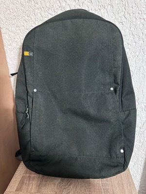 Case Logic BackPack 15.6 used, black and green
