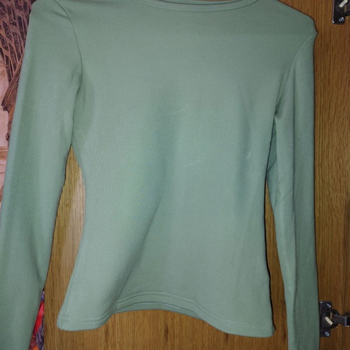 Shein tops with built-in fur, green and yellow, size XS