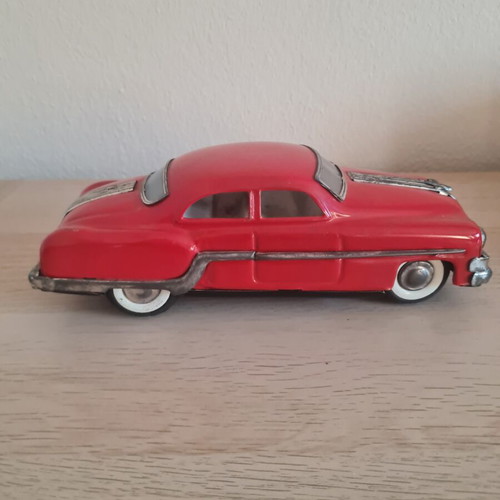 1950's Pontiac 1:18 tin car with friction mechanism, like new