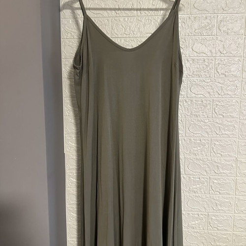 Long khaki dress viscose like new, sizes S to L