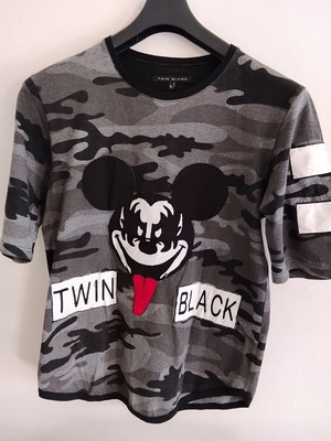 Twin Black men's short-sleeve shirt like new, black and white, size L