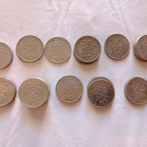 Collectible coins 31 used 10 drachma with Democritus