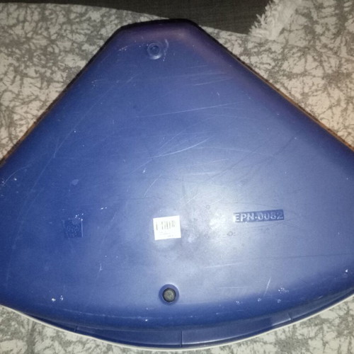 Spectra corner cat litter box used 38 x 56 x 14cm