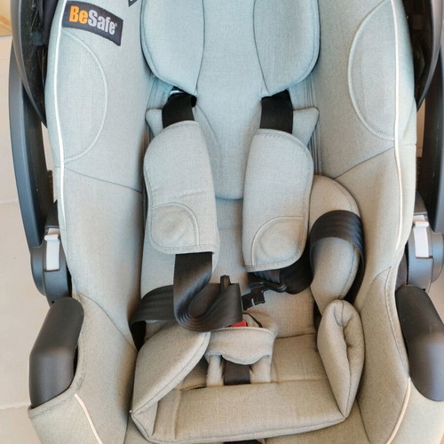 BeSafe iZi Go Modular X2 i-Size baby seats like new, set of 2 with bases