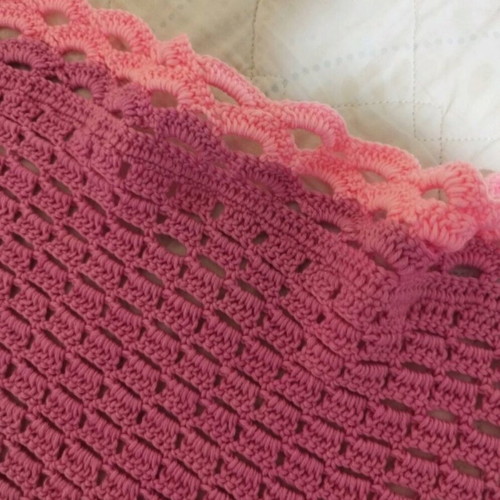 Handmade baby blanket new, acrylic yarn, fuchsia and pink