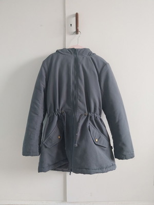 Benetton girls jacket like new, warm