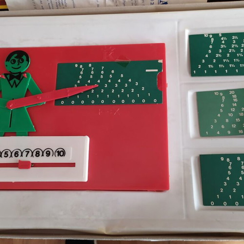 Board game O Mikros Einstein Katsaropoulos 70s new
