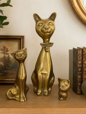 Vintage brass cat figurine set of 3, like new, 1960s–70s
