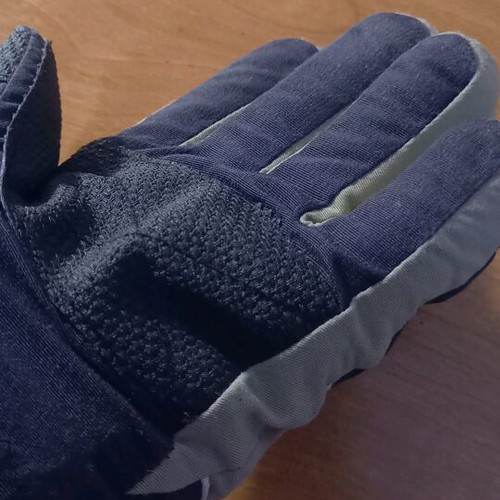 Ski gloves like new, size xs-s