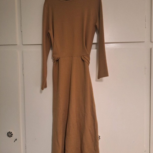 Beige midi wool Milkwhite dress like new
