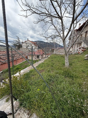 Строителен парцел 171 кв.м. в Ливади Арахова с планинска гледка