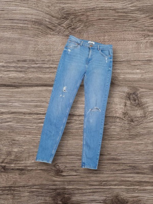 Bershka jeans size 40 like new