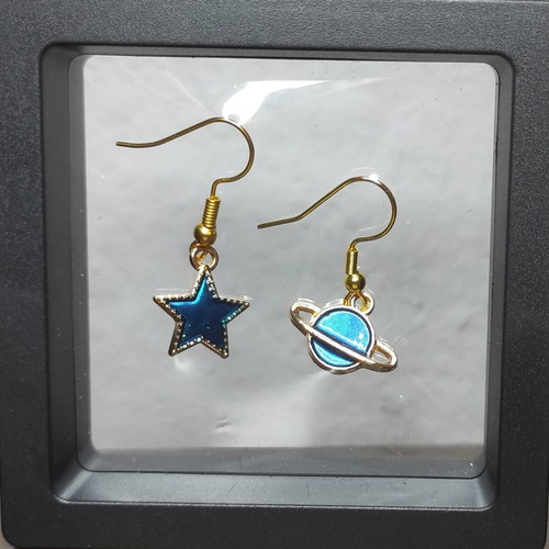 Space earrings new with moon and star design