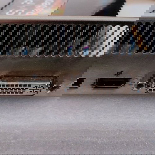 Κάρτα γραφικών Sapphire AMD Radeon HD 6790 GDDR5 1GB (μη λειτουργική)