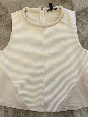 Mango Suit white embossed top like new, size M