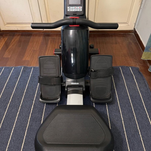 Reebok One rowing machine like new