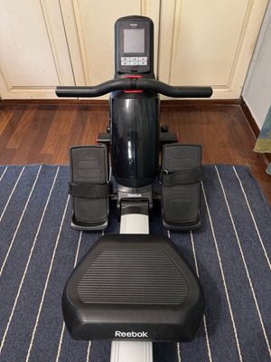 Reebok One rowing machine like new