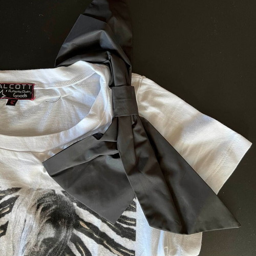 Alcott white t-shirt with print and satin bow new, size S