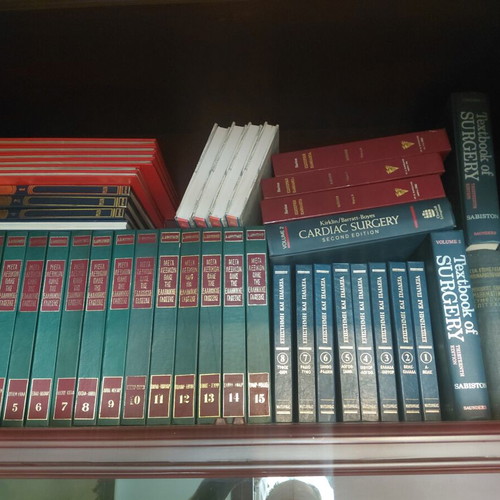 Medical books used, cardiothoracic surgery and encyclopedias collection