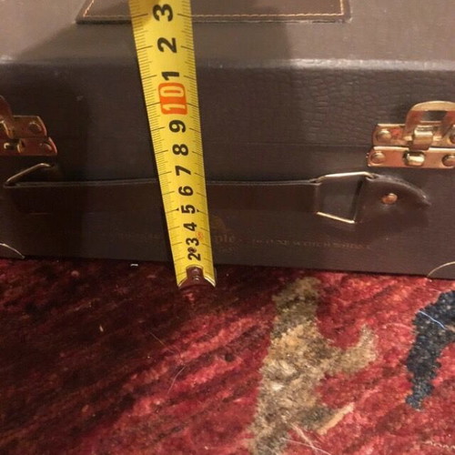 Dimple promotional collectible box like new