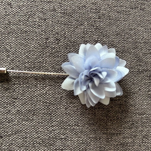 Lapel Pin new, blue flower design