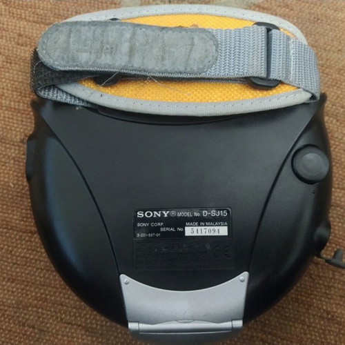 Sony D-SJ15 portable CD player used
