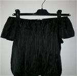 Μαύρη off-shoulder σατέν κοντομάνικη μπλούζα