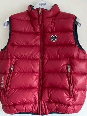 The North Sails down vest for boy 10 years like new, red
