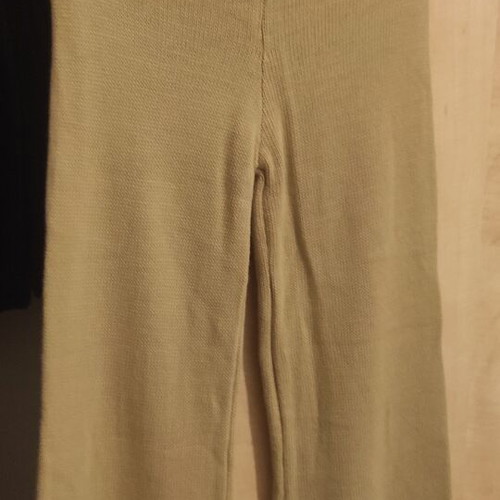 Sweater and pants set like new, white and beige