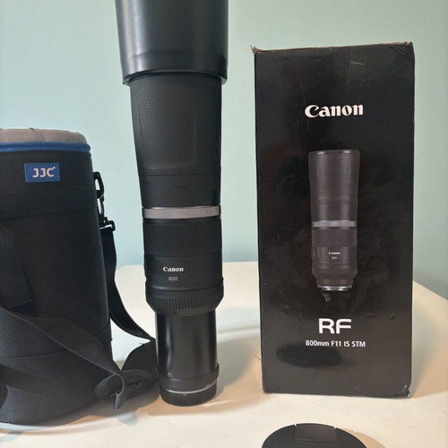 Canon RF 800mm F11 IS STM lens, like new