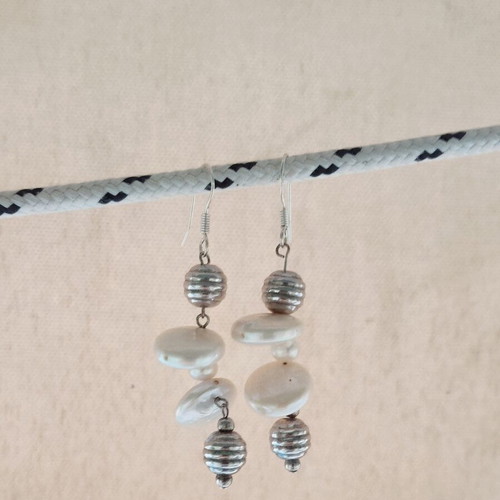 925 Earrings with Pearls like new, silver and white