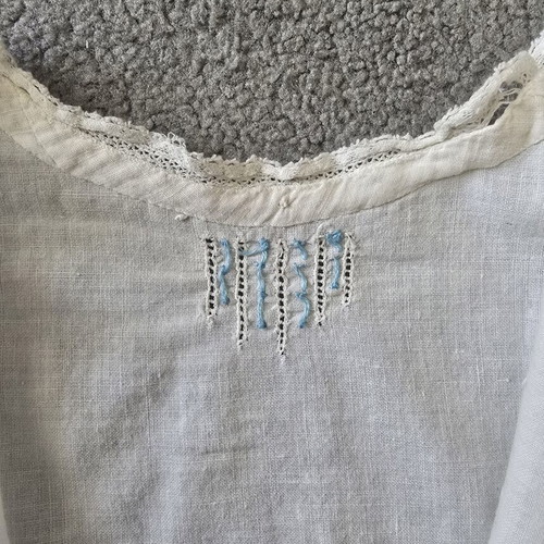 Vintage baby blouse tied used, embroidered cotton