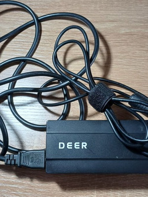 Laptop Charger DEER AD9019B like new 90W 19V 4.74A