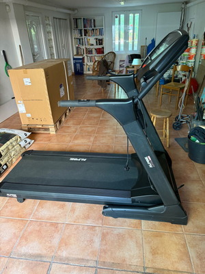 Διάδρομος γυμναστικής Alpine Corina DK725 μεταχειρισμένος με δυνατότητα μεταφοράς