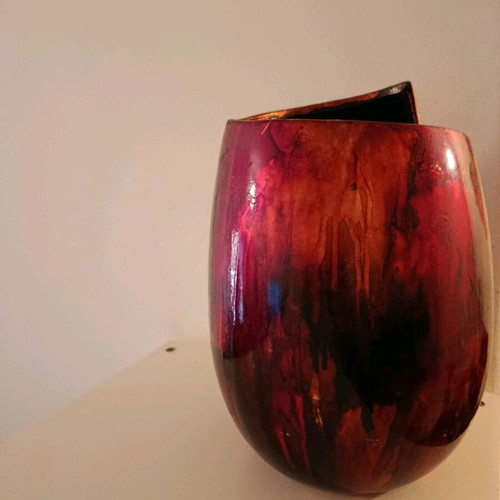 Ceramic vase like new in Bordeaux red-copper shades