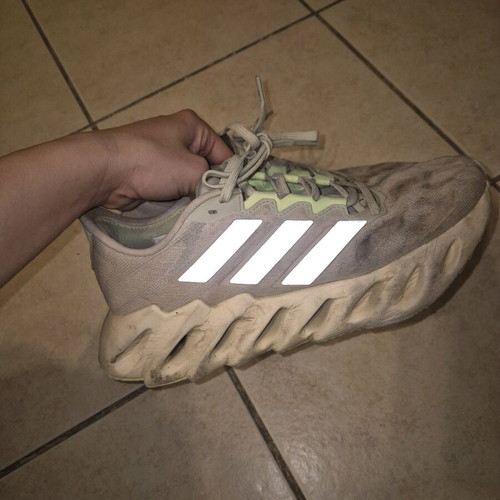 Adidas Switch athletic shoes used, grey-green with reflective details, size 41