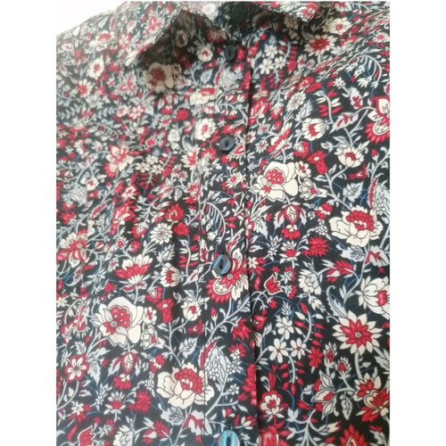 Object shirt like new, 100% organic cotton, floral design, size S