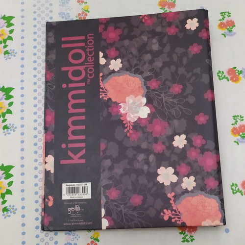 Folder with 24 sheets, like new