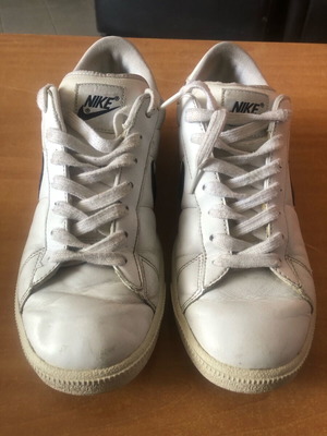 Branded men's athletic shoes used size 42.5