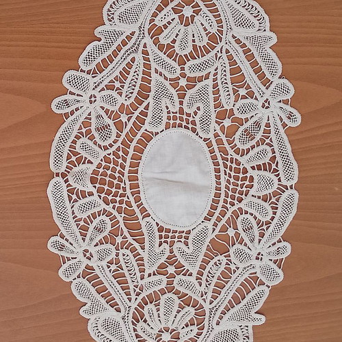 Set of 2 handmade lace table runners beige like new