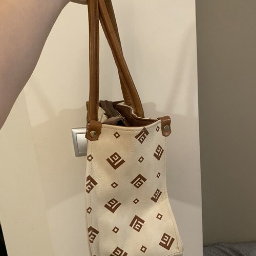 Lovely Liv Signature Shoulder Bag like new, cream with camel pattern
