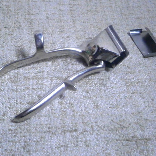 La Parisienne 45 hand hair clipper new, made in France