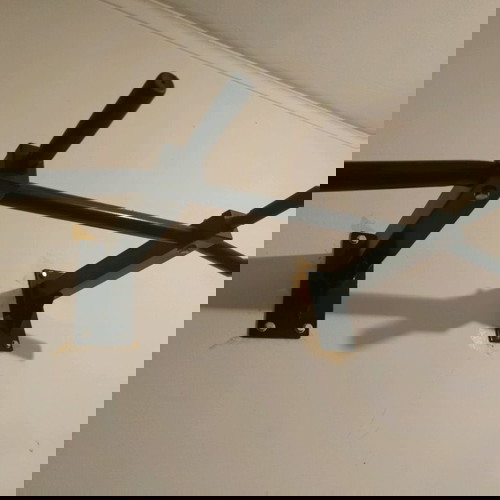 Μονόζυγο τοίχου μεταχειρισμένο σε άριστη κατάσταση