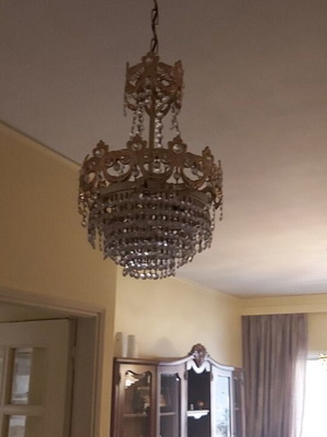 Small chandelier like new
