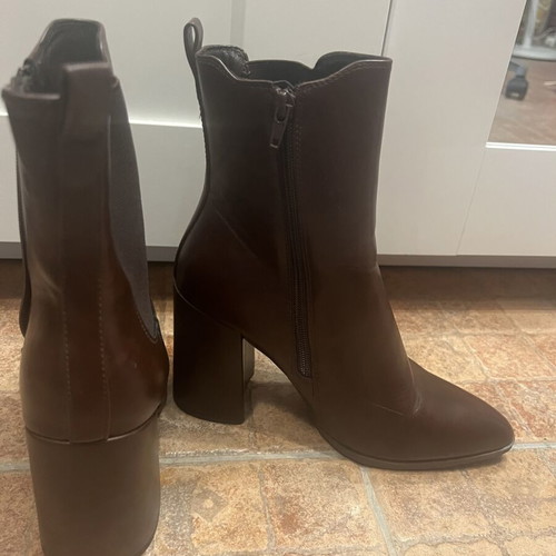 Dorothy Perkins ankle boots new, dark brown leather, size 39