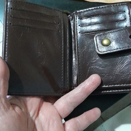 Wallet dark brown like new with multiple compartments
