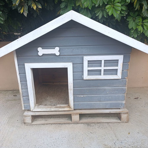 Dog house wooden used