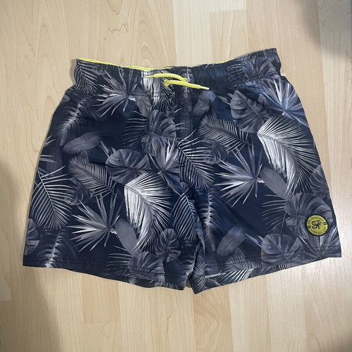 H&M swim shorts used, size 12-14, black and grey