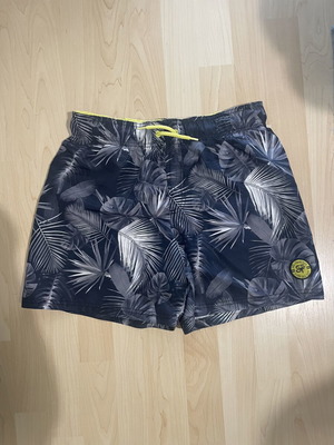 H&M swim shorts used, size 12-14, black and grey